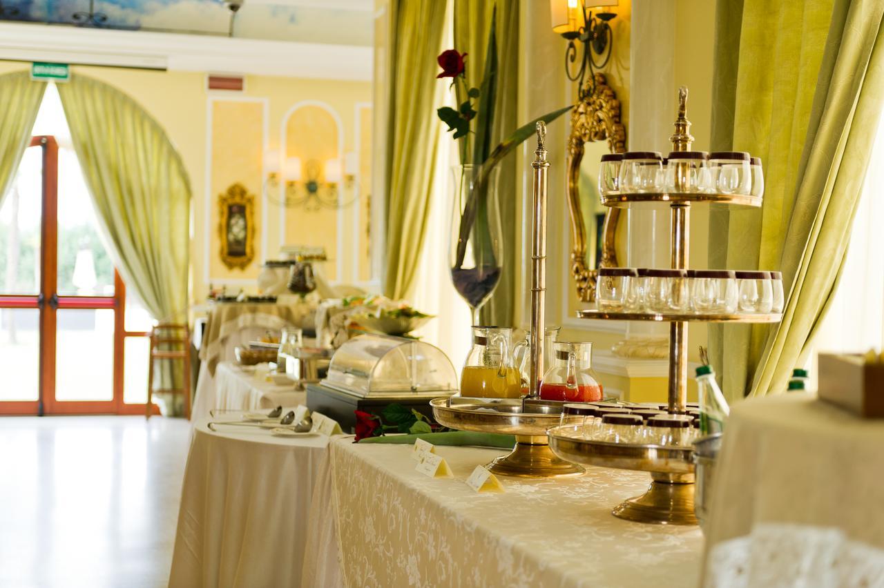 רוצ'לה איוניקה Parco Dei Principi Hotel מראה חיצוני תמונה